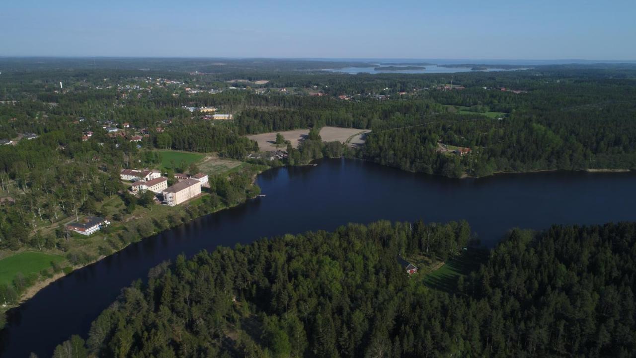 Godby Strand Pensionat Stalldalen المظهر الخارجي الصورة